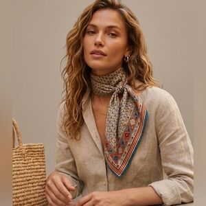 Oscar de la Renta Square Maroon Beige Navy Silk Floral Scarf 24” x 24”